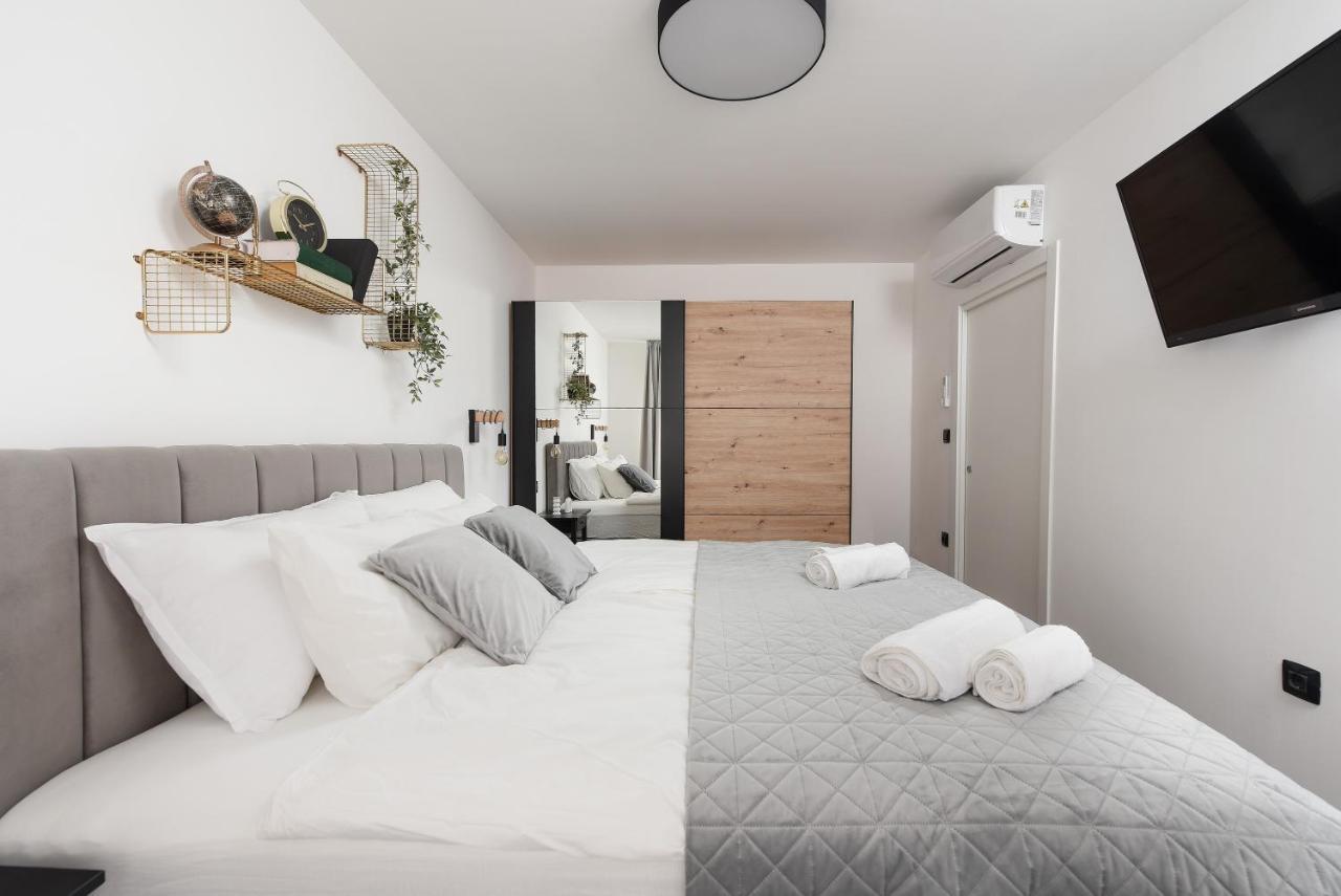 Apartment Aura Exclusive & *